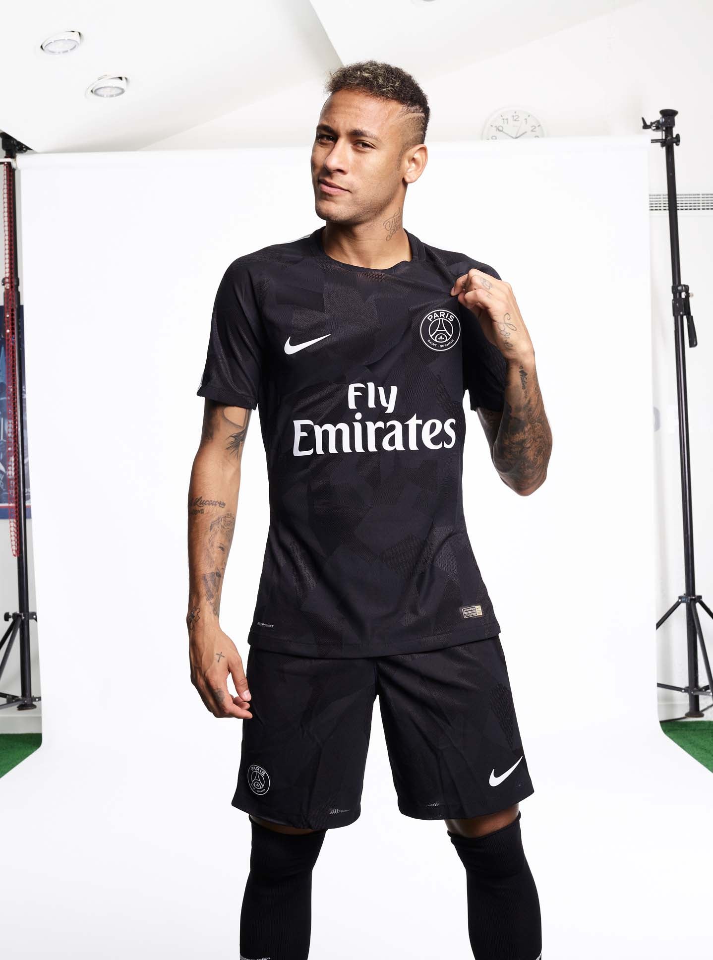 17-18 PSG Third Away black Retro KIT tm