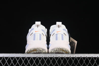 AIR ZOOM VOMERO 18
