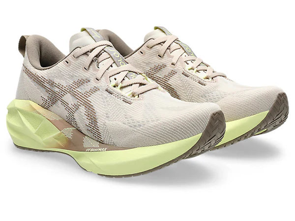 ASICS Novablast 5