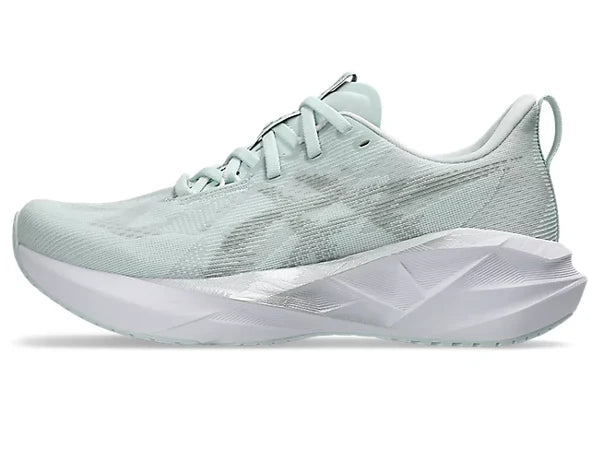 ASICS Novablast 5