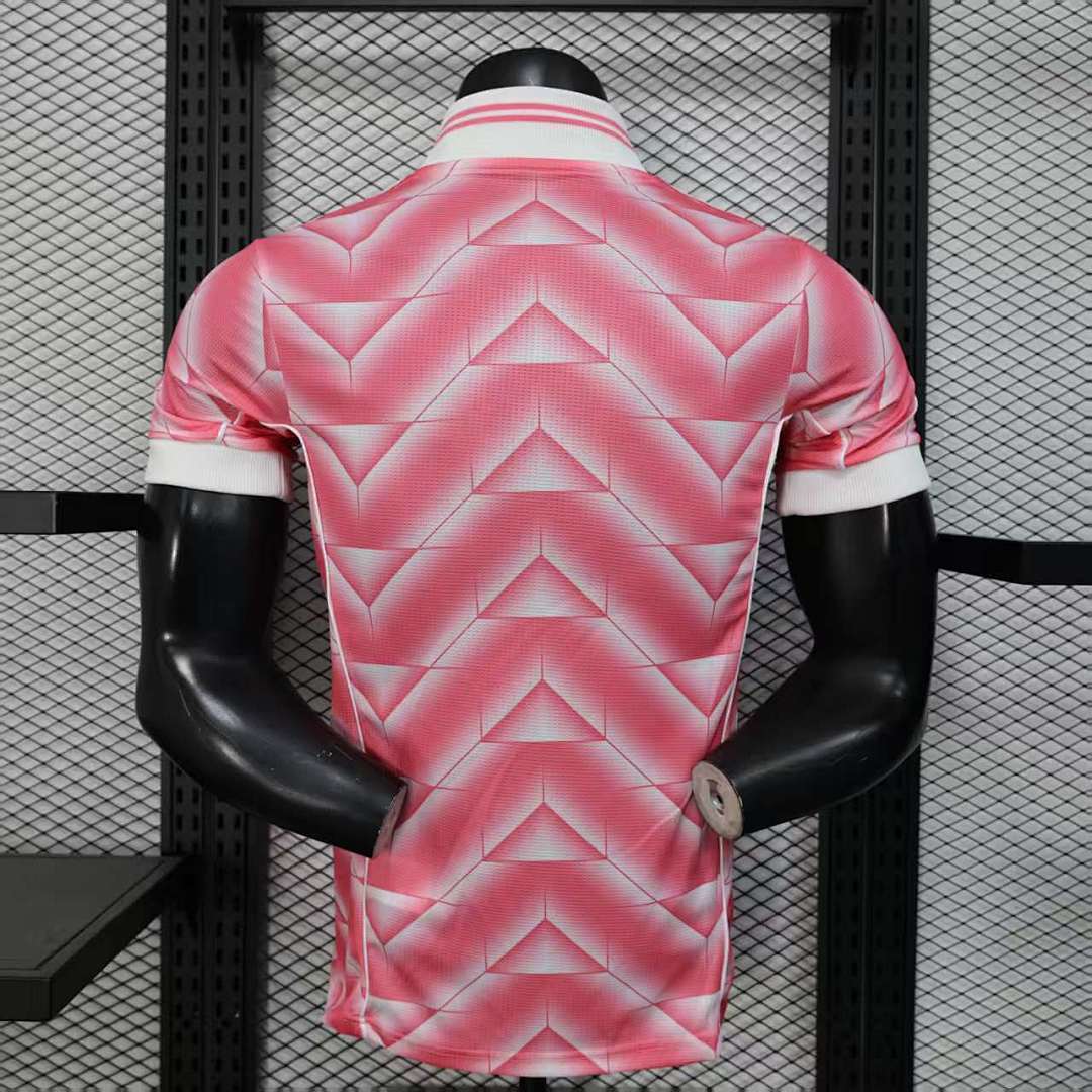 Real Madrid 2025/26 Pink Jersey