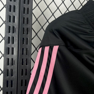 25-26 Juventus home shorts