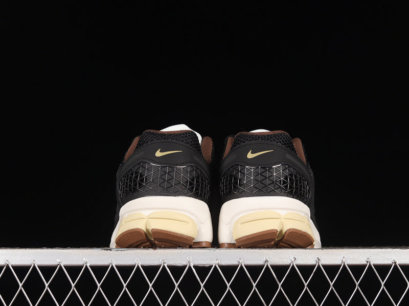 ZOOM VOMERO 5 BLACK SESEME/COCONUT MILK