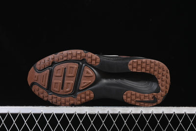 Air Zoom Vomero 18