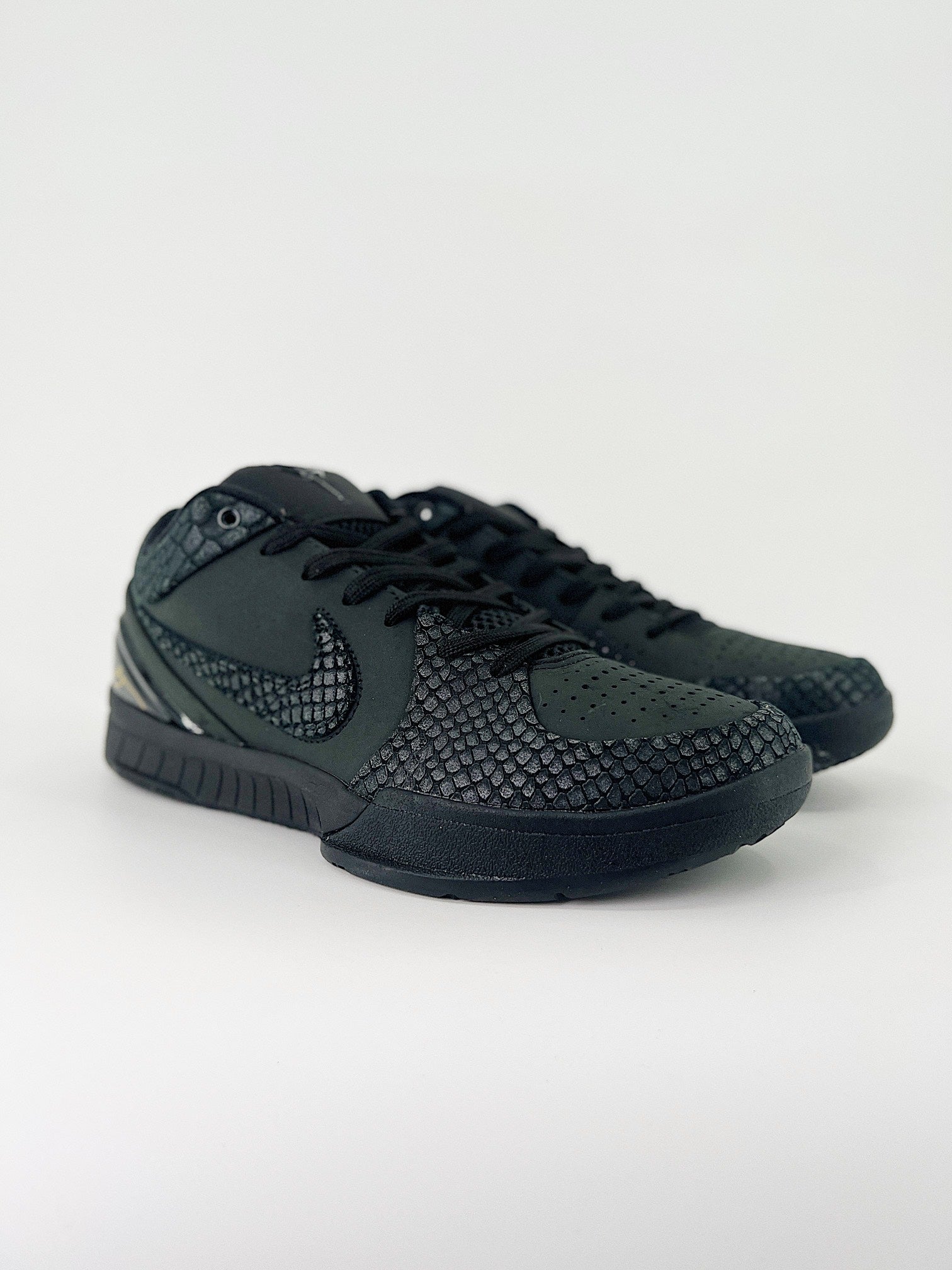 Nike ZOOM KOBE 4 “Black Mamba”