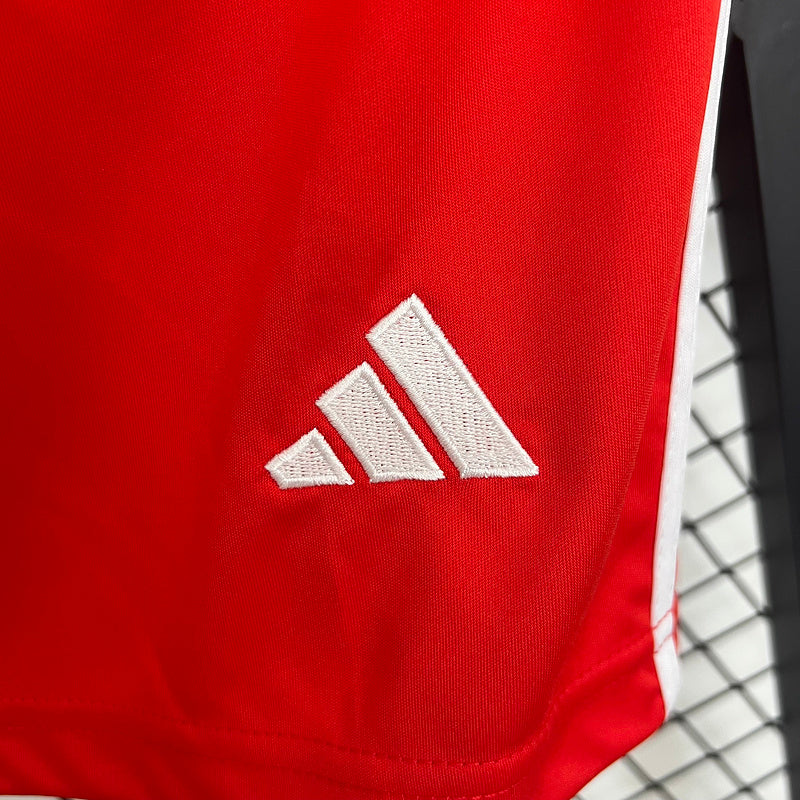 25-26 Bayern home shorts