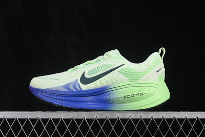 Nike Vomero 18