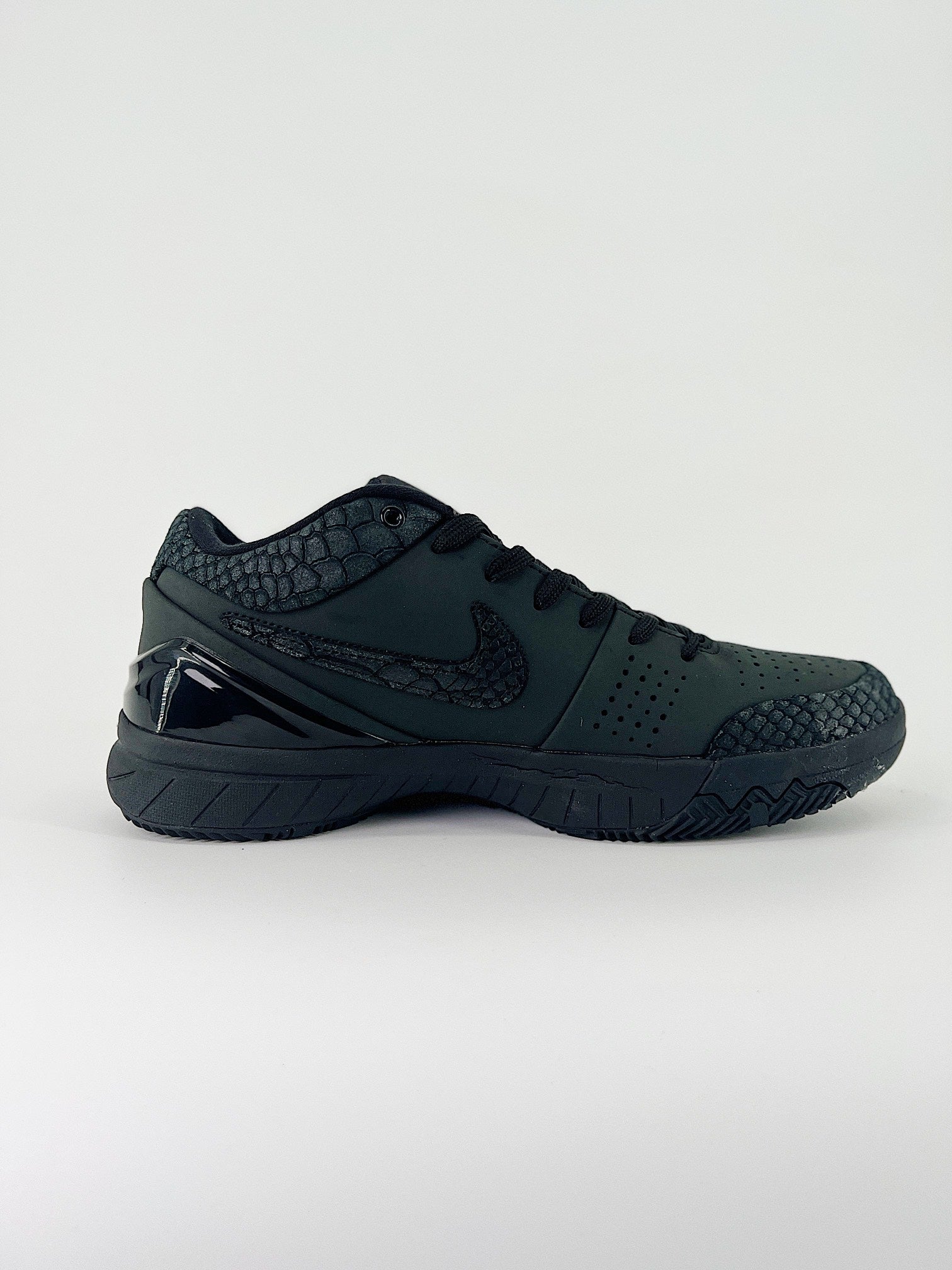Nike ZOOM KOBE 4 “Black Mamba”