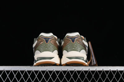 Asics Gel-Kayano 14