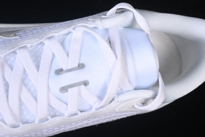 VOMERO PLUS WHITE METALLIC