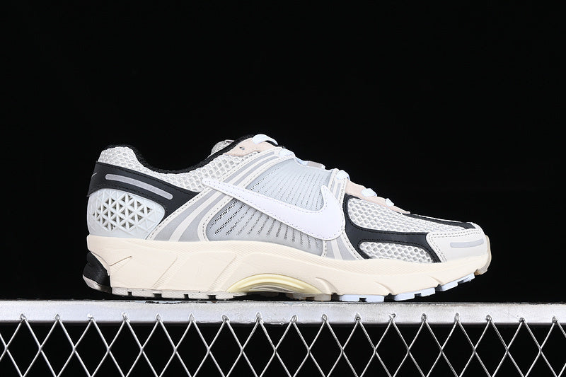 ZOOM VOMERO 5 SP WHITE/BLACK/GREY