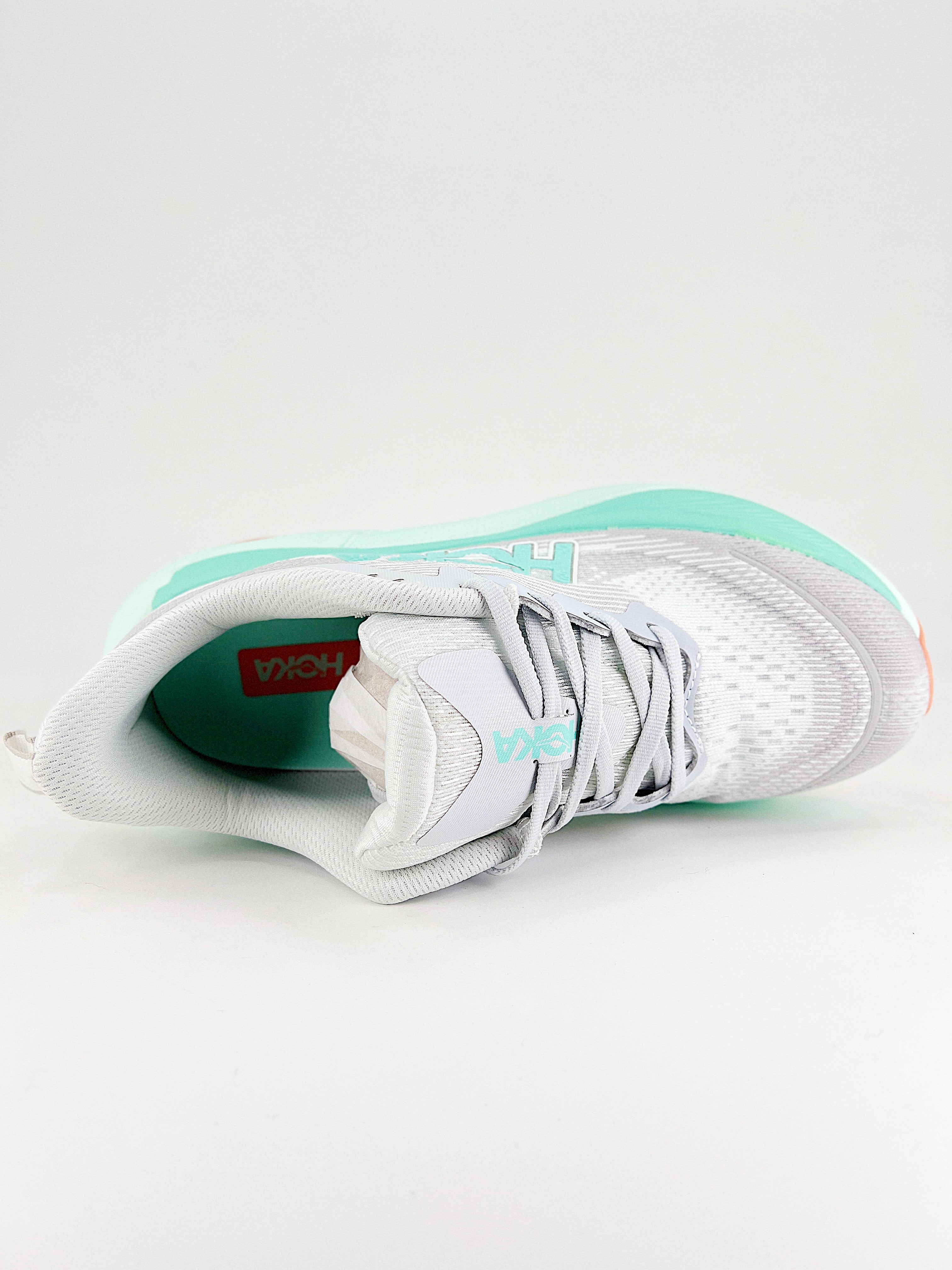 HOKA M SKYFLOW TM