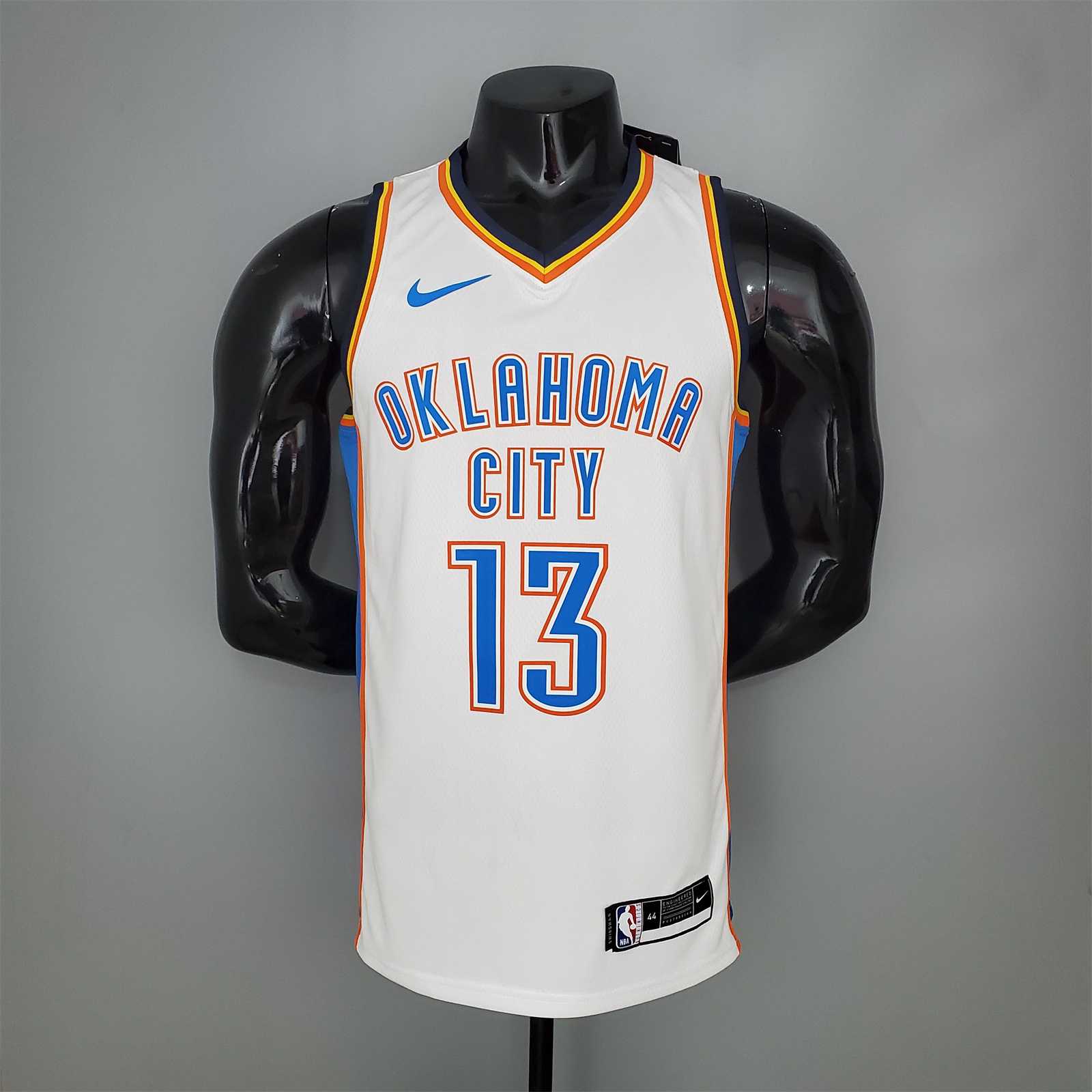 GEORGE#13 Thunder White