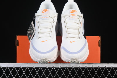 AIR ZOOM VOMERO 18