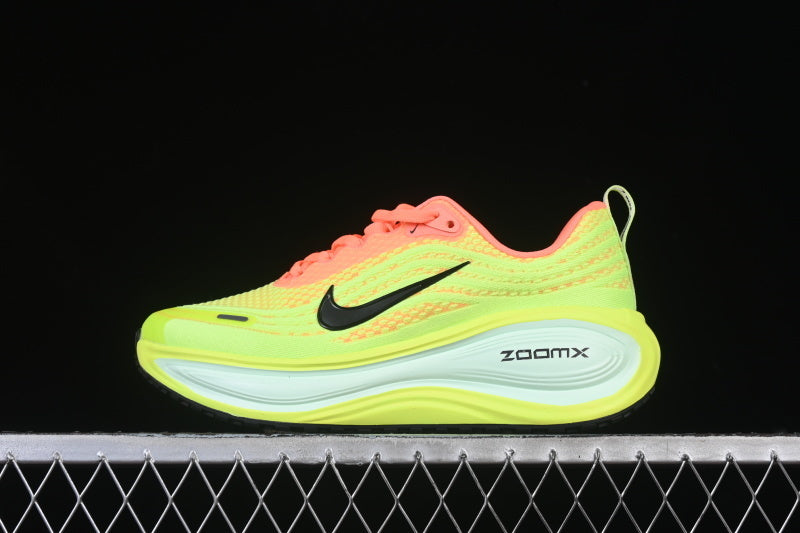 AIR ZOOM VOMERO PLUS