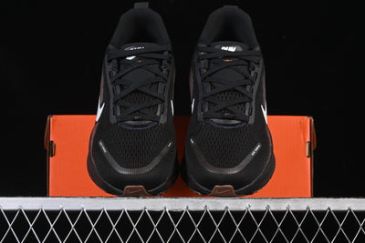 Air Zoom Vomero 18