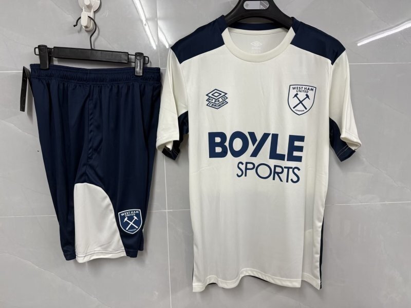 West Ham White Training Suit 25-26
