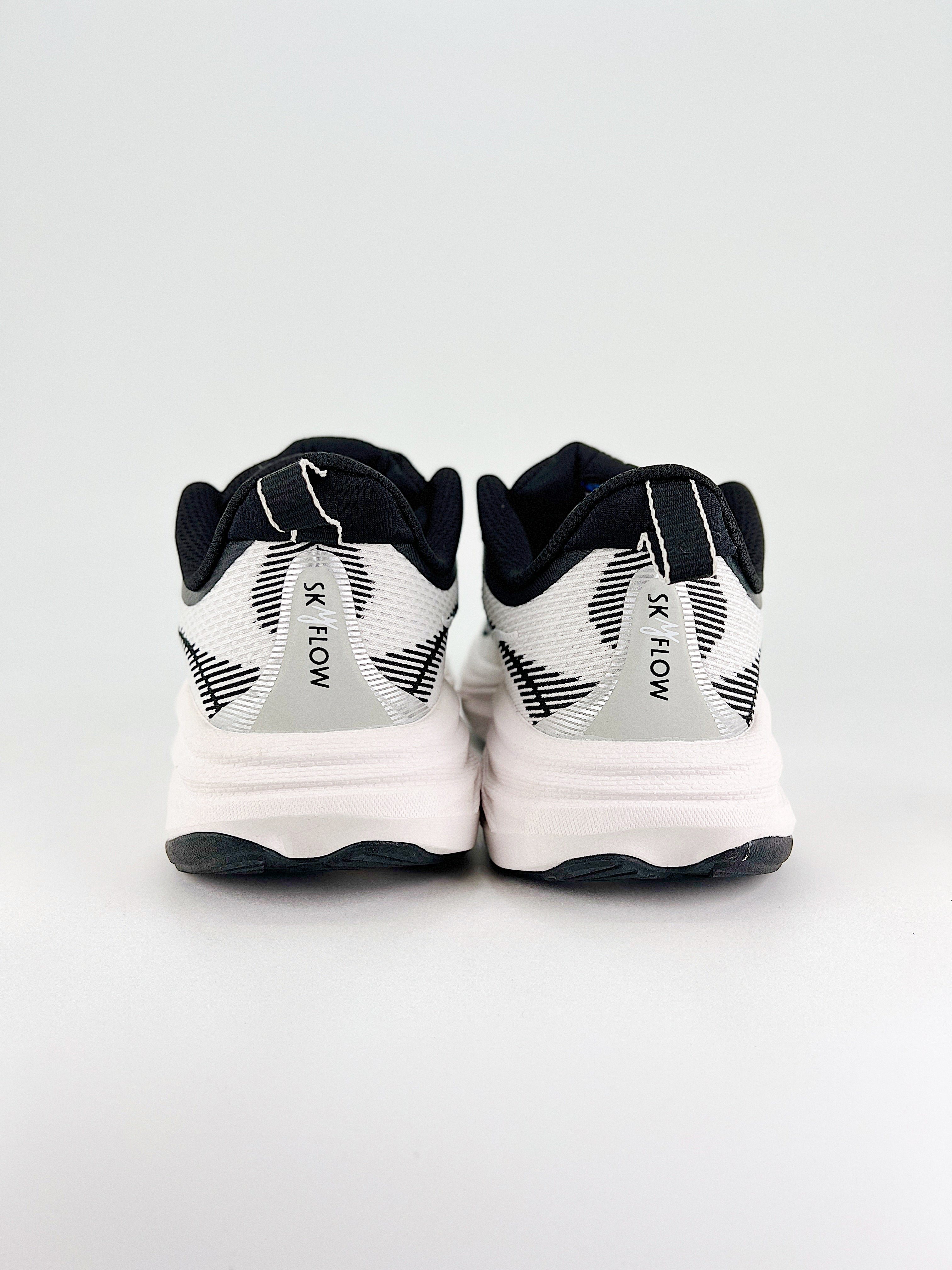 HOKA M SKYFLOW TM