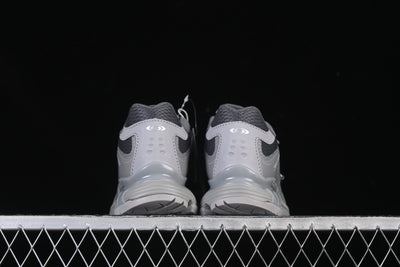 XT WHISPER VOID TRAIL RUNNING SHOES