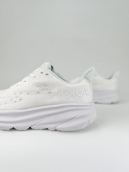HOKA ONE ONE CLIFTON 9 TM