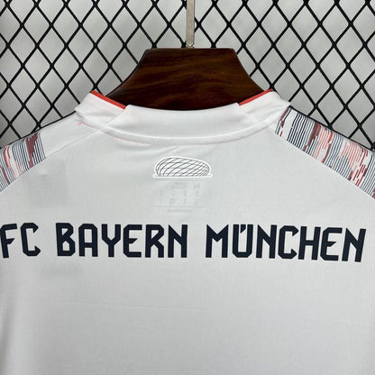 25-26 Bayern away jersey