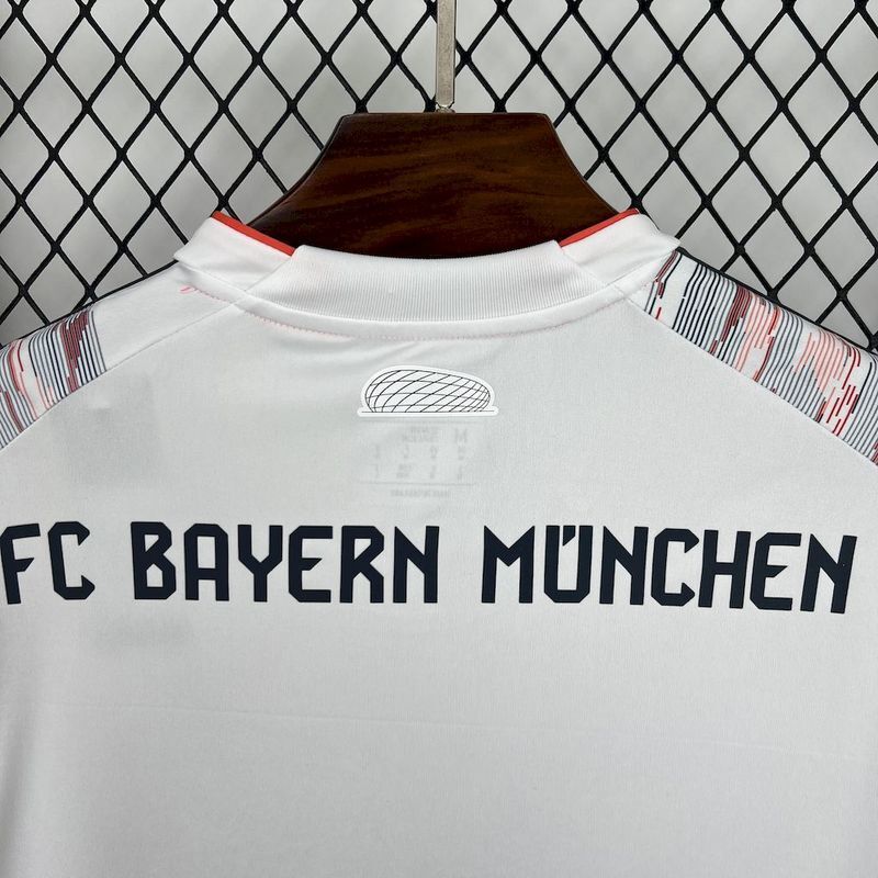 25-26 Bayern away jersey