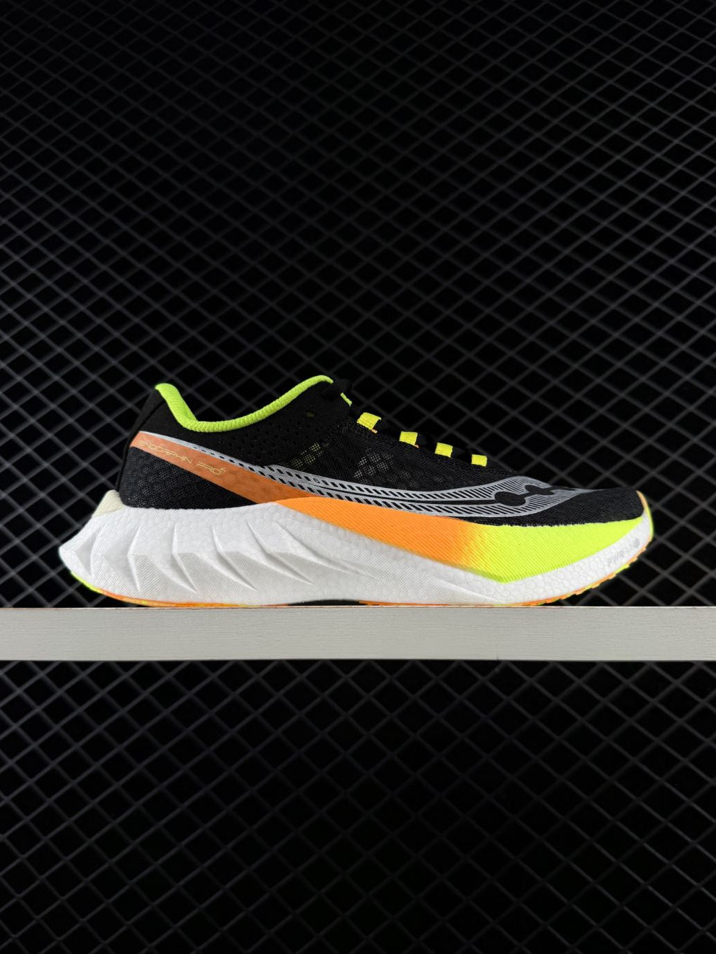 SAUCONY ENDORPHIN PRO4