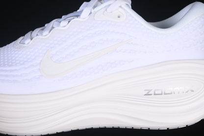 VOMERO PLUS WHITE METALLIC