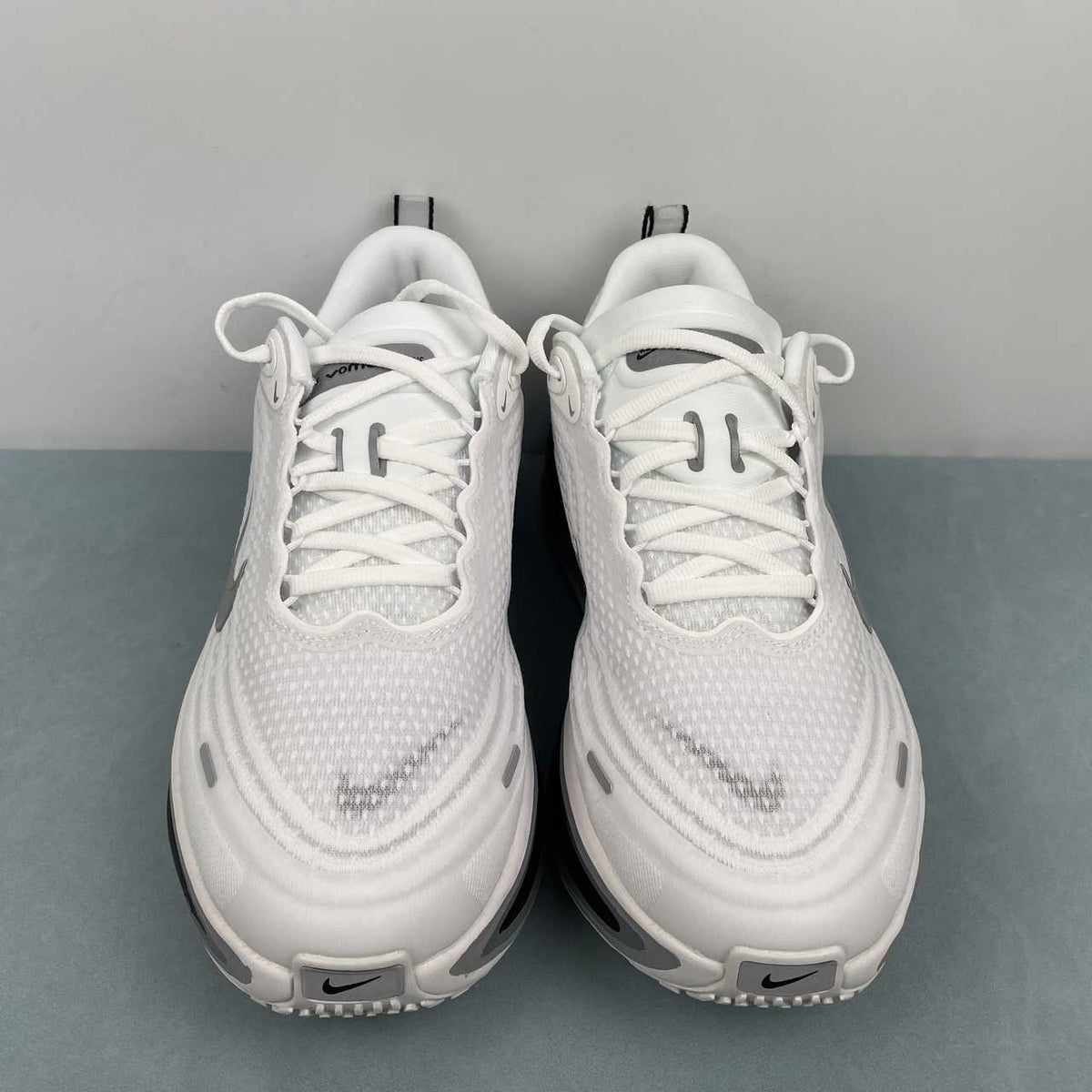 Nike Vomero Plus