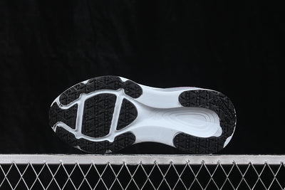 Nike Vomero 18