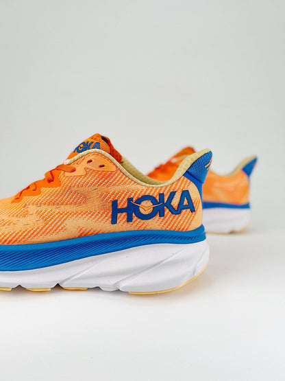 HOKA ONE ONE CLIFTON 9 TM