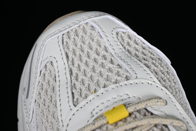 AIR ZOOM VOMERO 5 SP LIGHT BONE/SAIL/UNIVERSITY GOLD