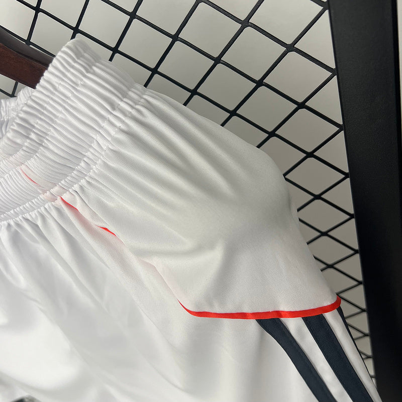 25-26 Bayern away shorts