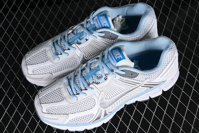 AIR ZOOM VOMERO 5 PHOTON DUST/SUMMIT WHITE/COOL GREY/METALLIC SILVER