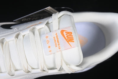 AIR ZOOM VOMERO 18