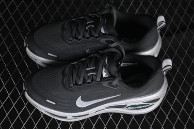 AIR ZOOM VOMERO PLUS