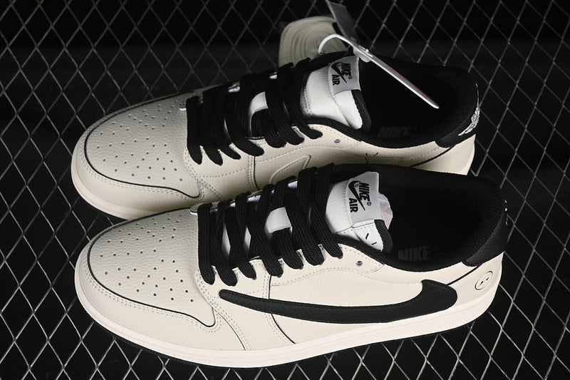 TRAVIS SCOTT X FRAGMENT DESIGN X AIR JORDAN 1 LOW OG SP