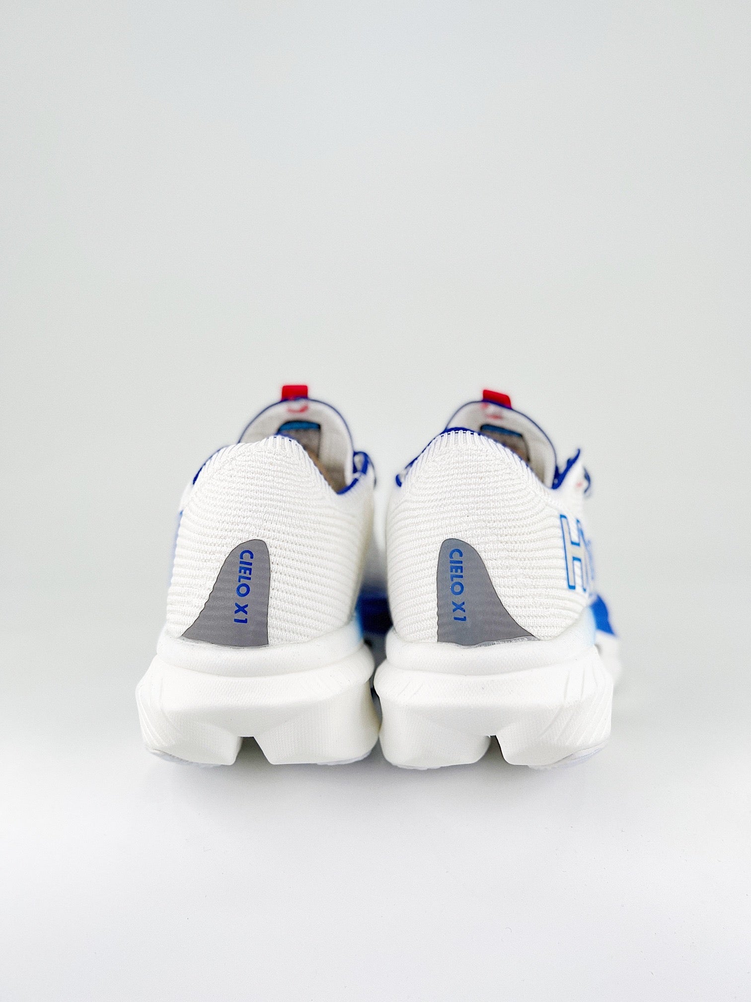 HOKA UCIELOX1 TM
