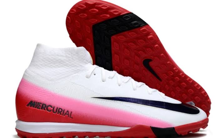 Nike Mercurial soccer/turf shoe(size 48) stock