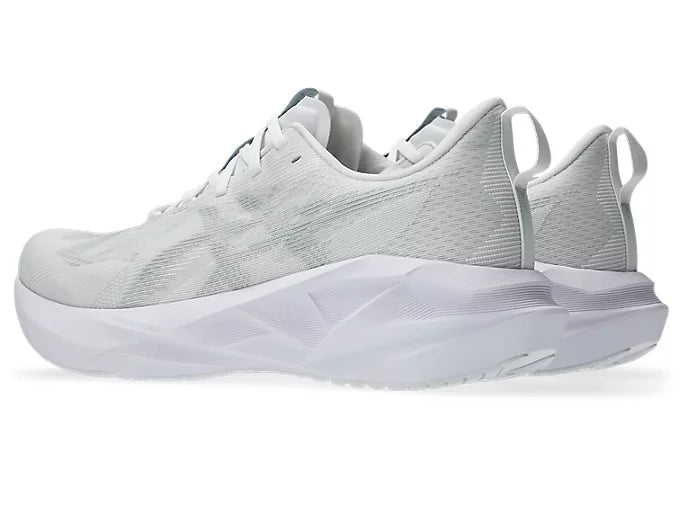 Asics Novablast (size: 46)