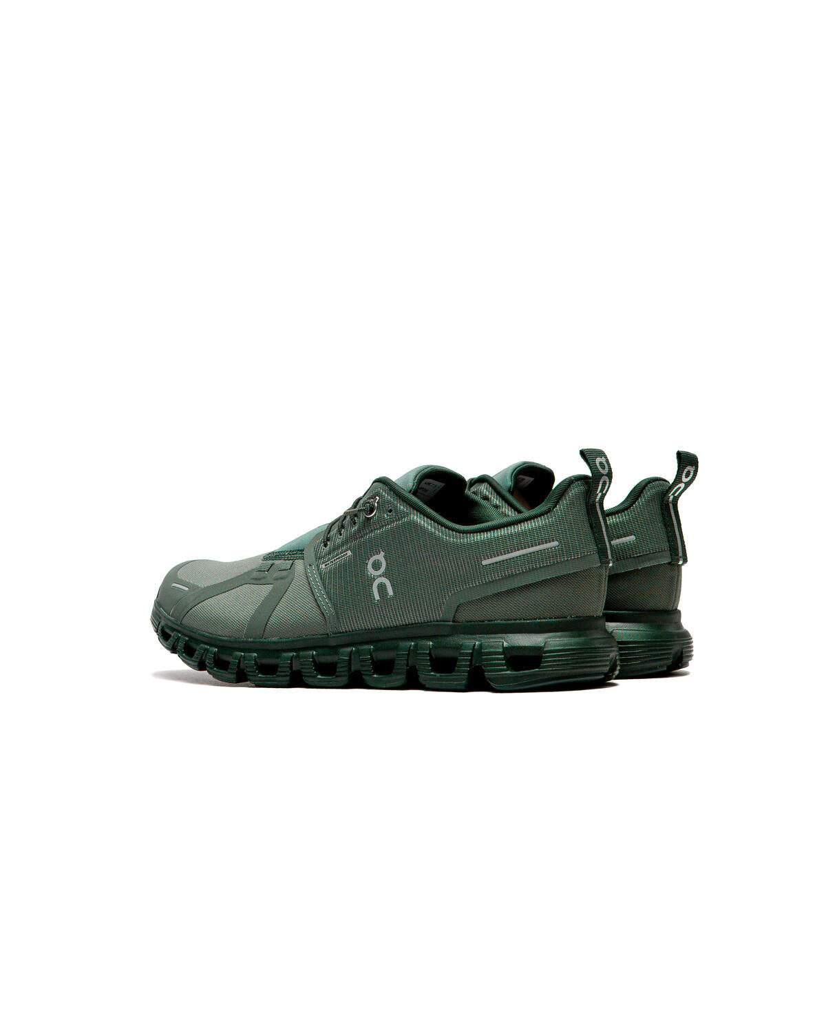 On cloud 6 (size 43) stock