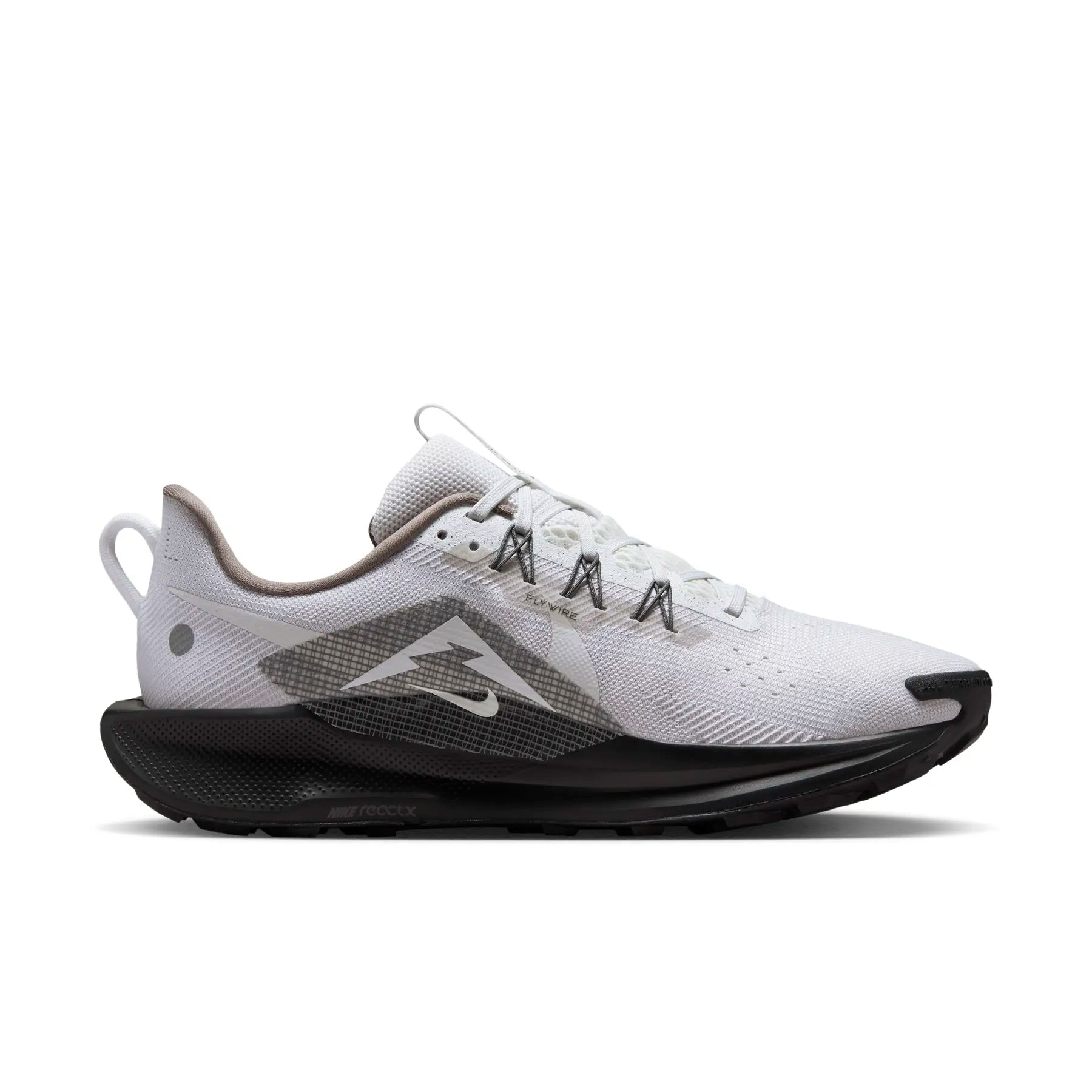Nike Pegasus trail 5 (size 41) stock