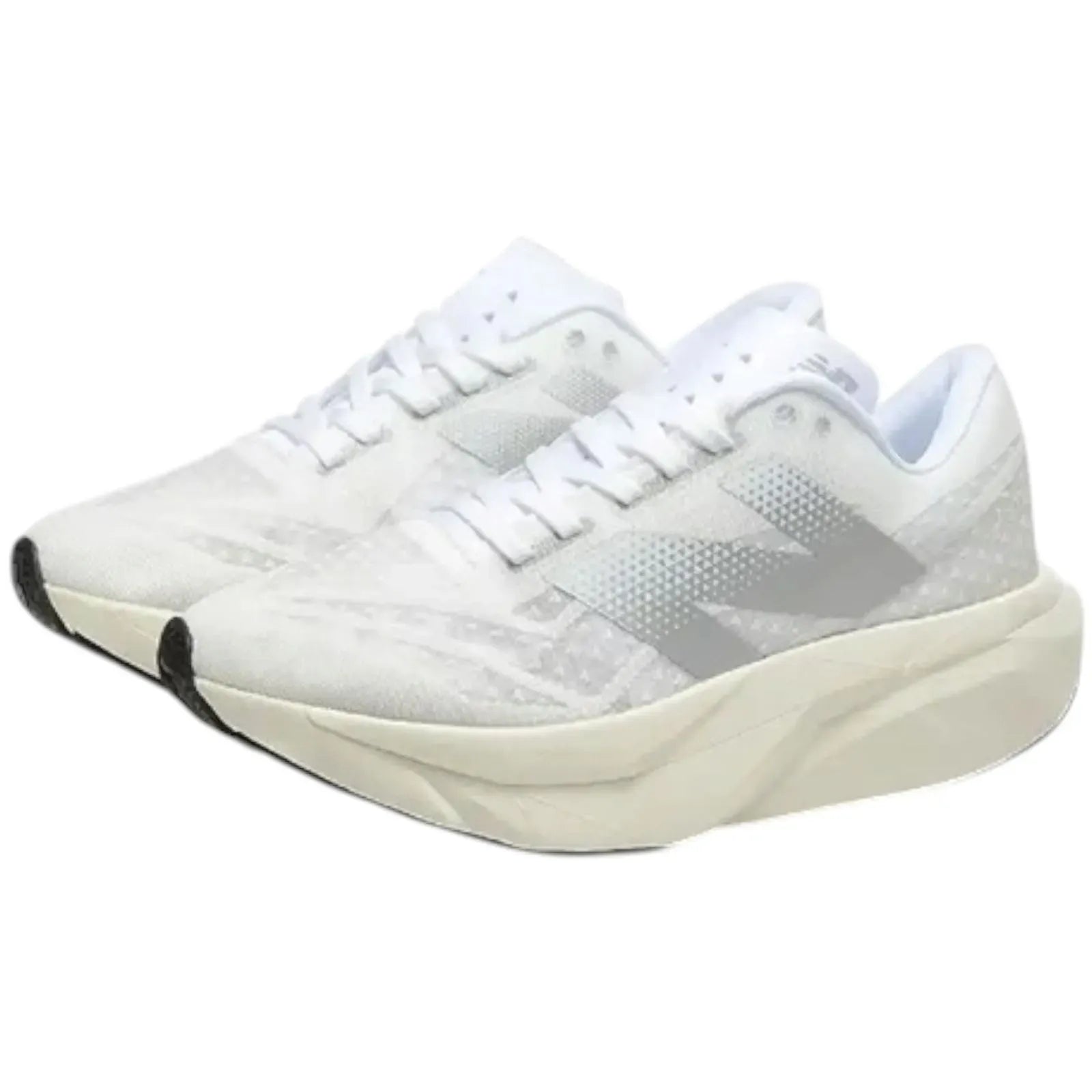 New balance fuelcell (size 43.5) stock
