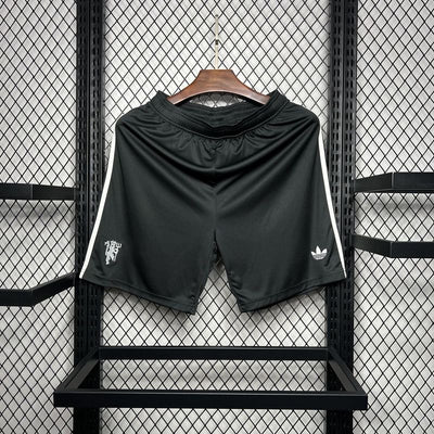 Manchester United third away shorts 2024/2025