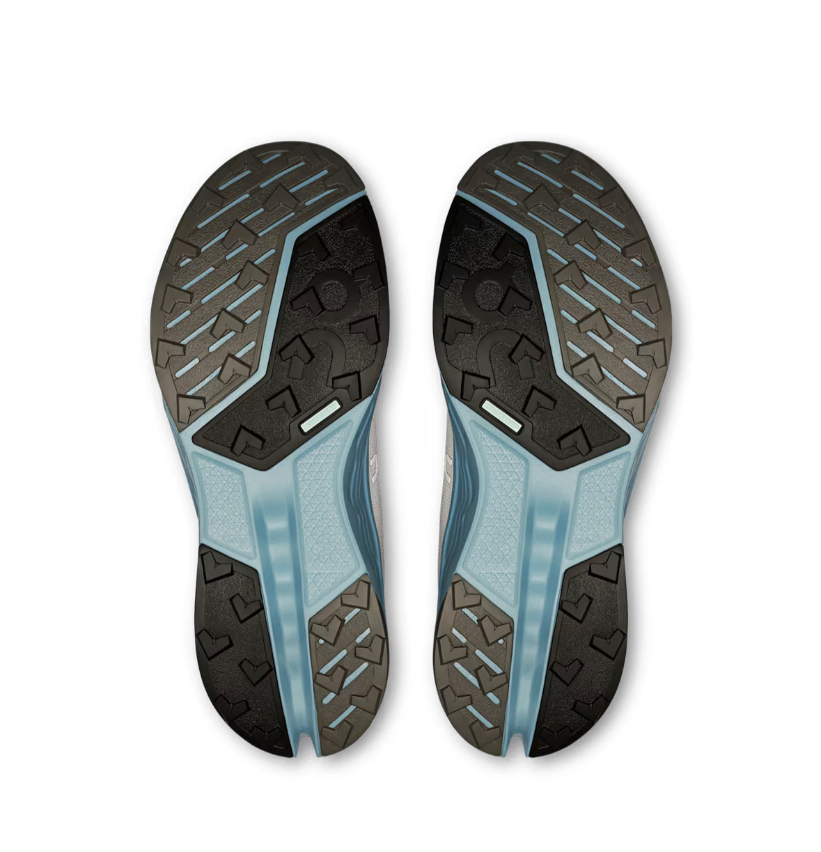 On cloud Cloudsurfer Trail 2