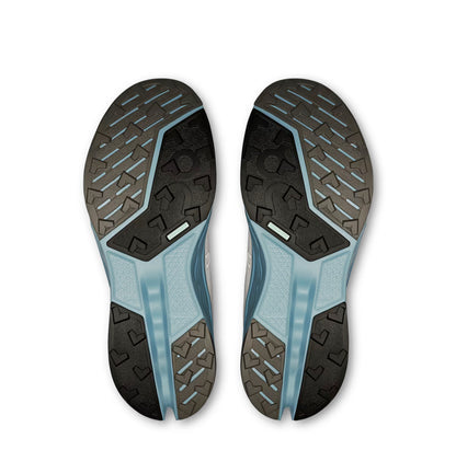 On cloud Cloudsurfer Trail 2