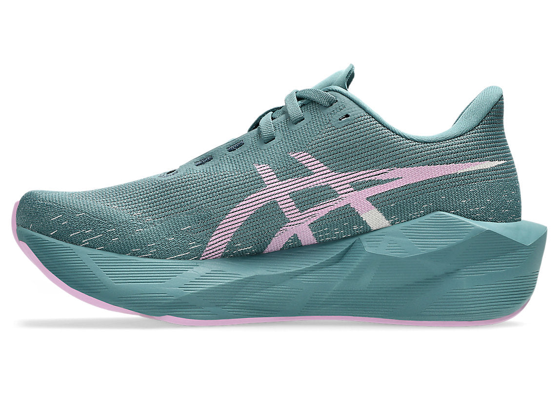 ASICS Novablast 6
