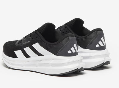 adidas questar 3