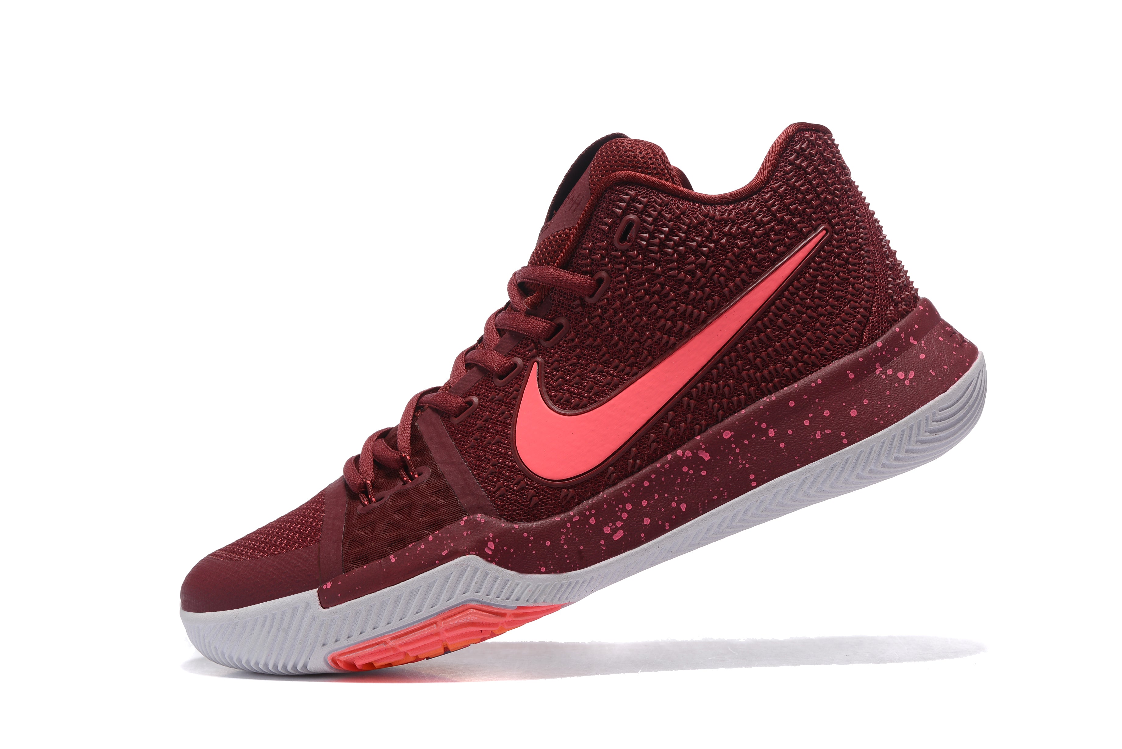 NIKE KYRIE 3 BASKETBALL SHOES