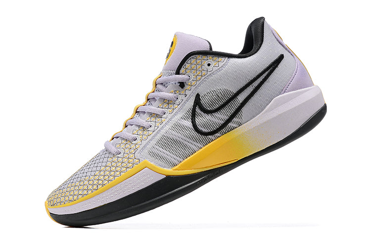 NIKE SABRINA 1